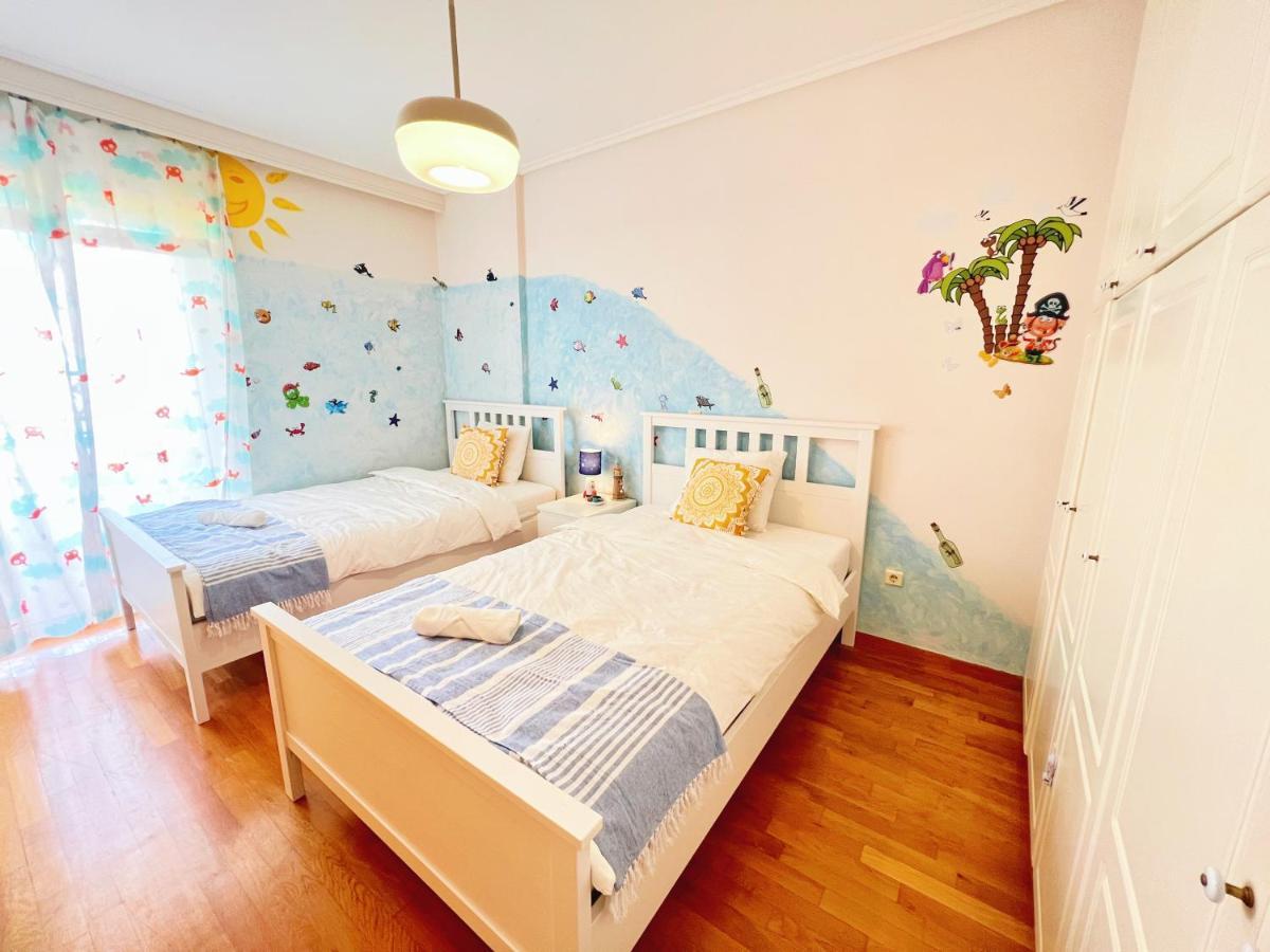 Cozy Fairytal Garden Apartment, Family Friendly, Free Parking, 15 Min To Airport Athena Bagian luar foto