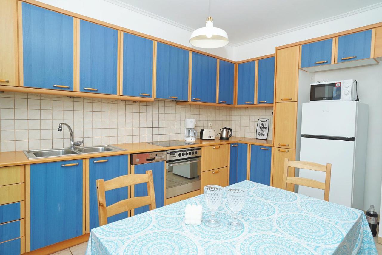 Cozy Fairytal Garden Apartment, Family Friendly, Free Parking, 15 Min To Airport Athena Bagian luar foto