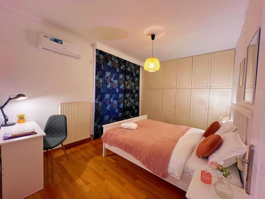 Cozy Fairytal Garden Apartment, Family Friendly, Free Parking, 15 Min To Airport Athena Bagian luar foto
