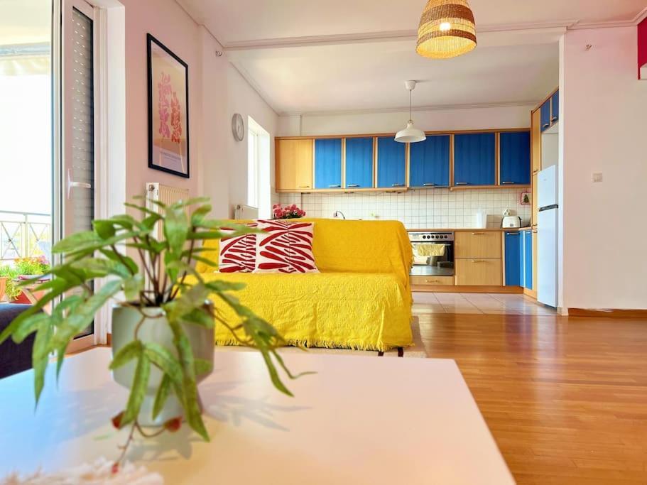 Cozy Fairytal Garden Apartment, Family Friendly, Free Parking, 15 Min To Airport Athena Bagian luar foto