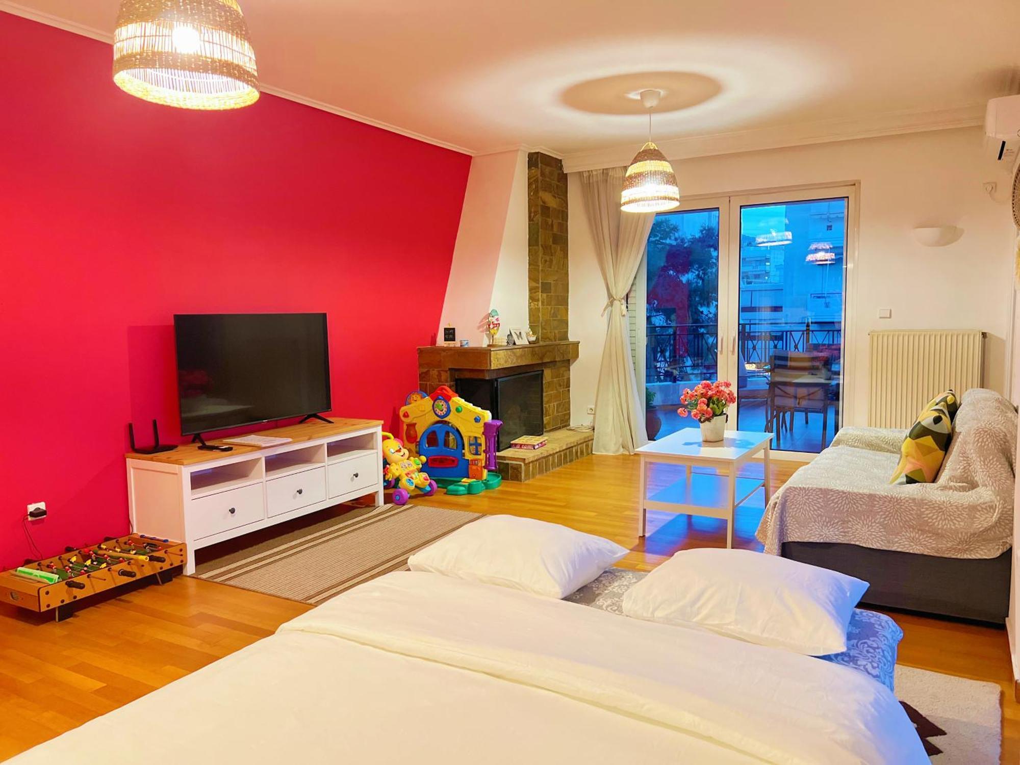 Cozy Fairytal Garden Apartment, Family Friendly, Free Parking, 15 Min To Airport Athena Bagian luar foto