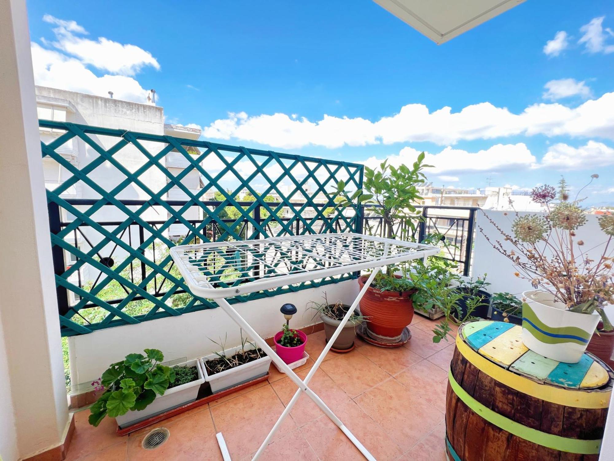 Cozy Fairytal Garden Apartment, Family Friendly, Free Parking, 15 Min To Airport Athena Bagian luar foto